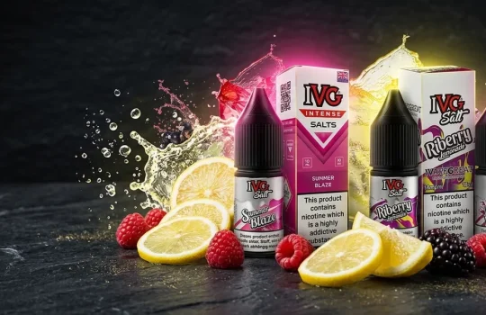 Botellas de IVG Summer Blaze con frambuesas, frutos del bosque y limones